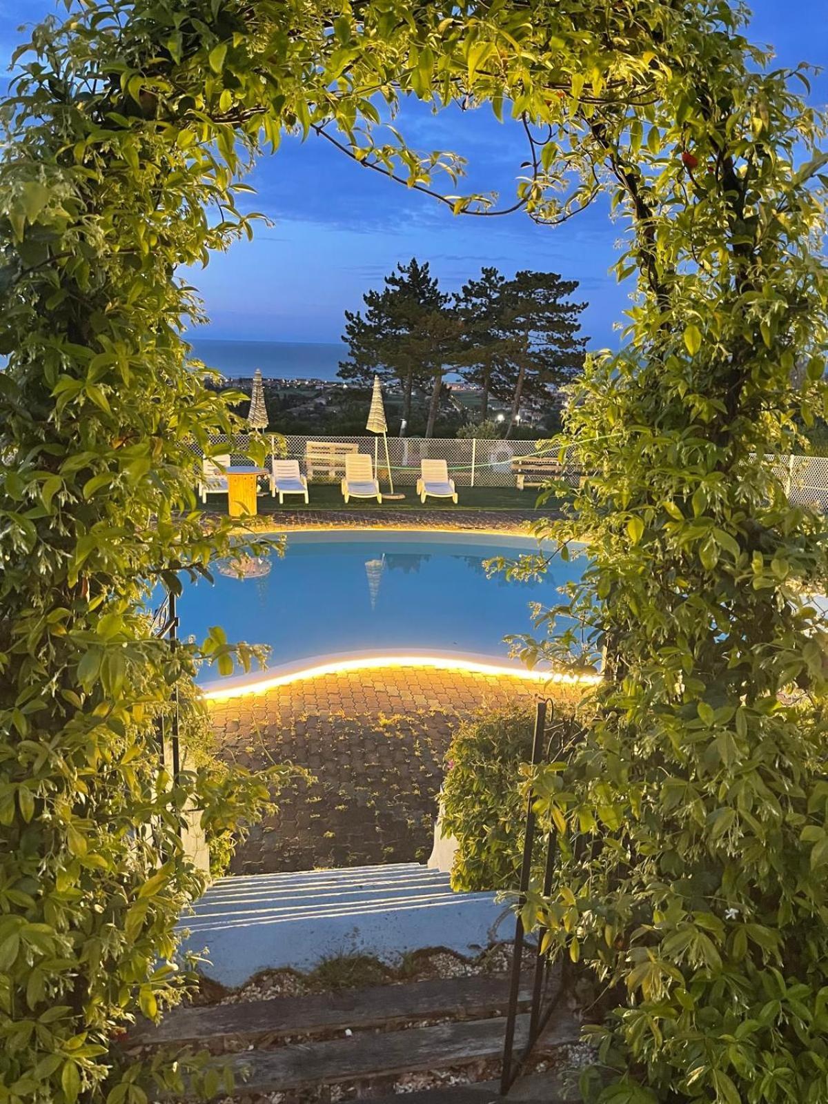 B&B Villa Alma San Costanzo Экстерьер фото